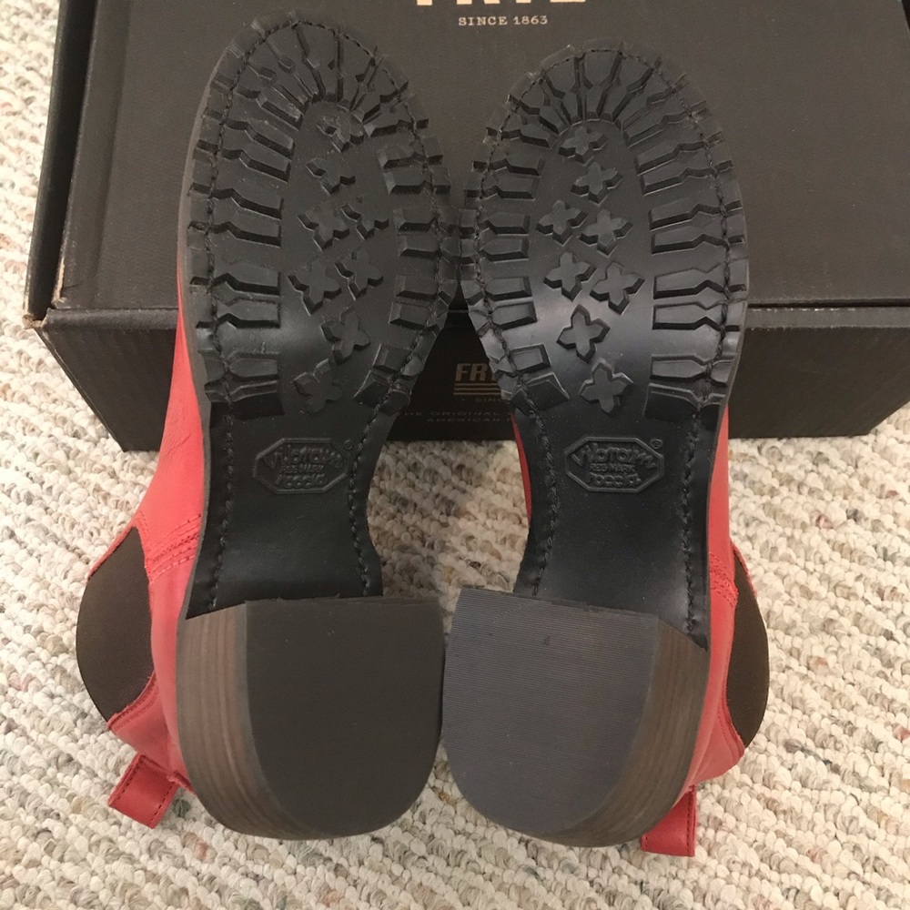 🆕 FRYE red leather sabrina heel ankle boot bootie - Picture 7 of 7